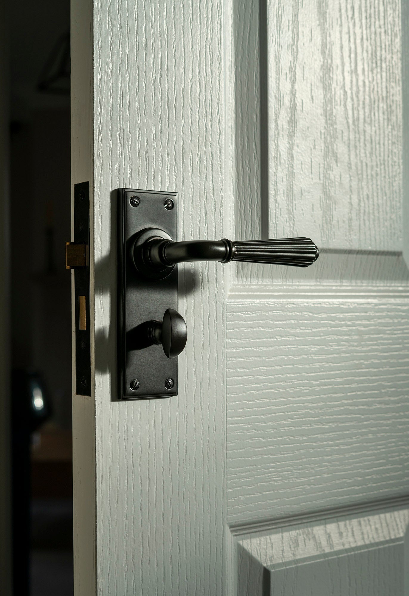 From The Anvil Hinton Lever Bathroom Set