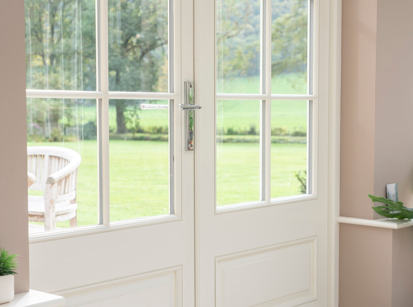 From The Anvil Hammered Newbury Slimline Espag. Lock Set