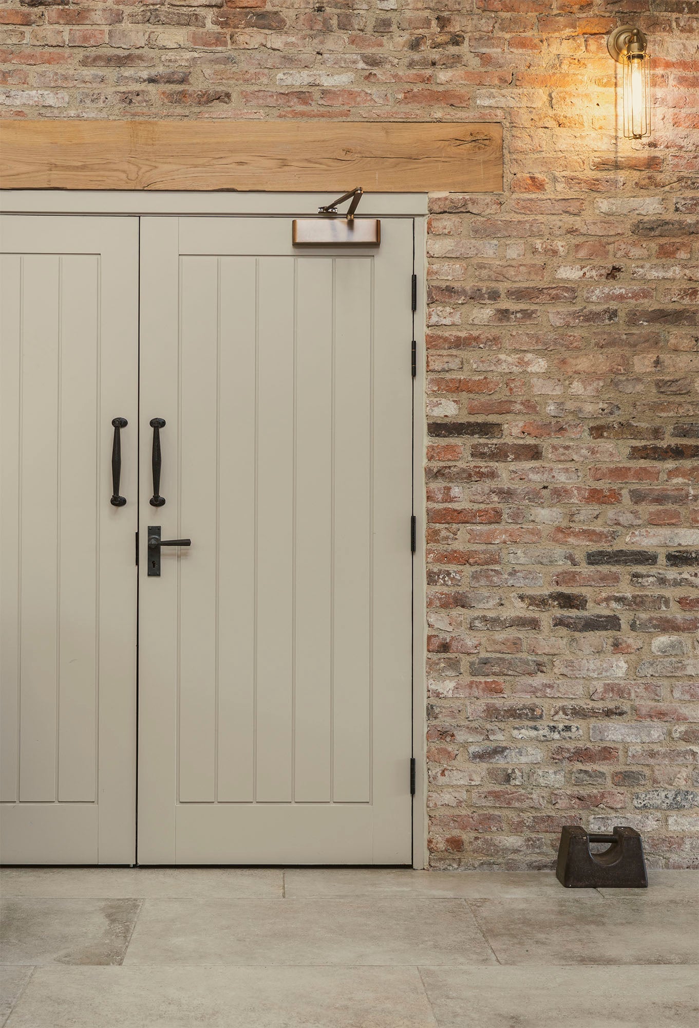 From The Anvil Straight Lever Lock Set