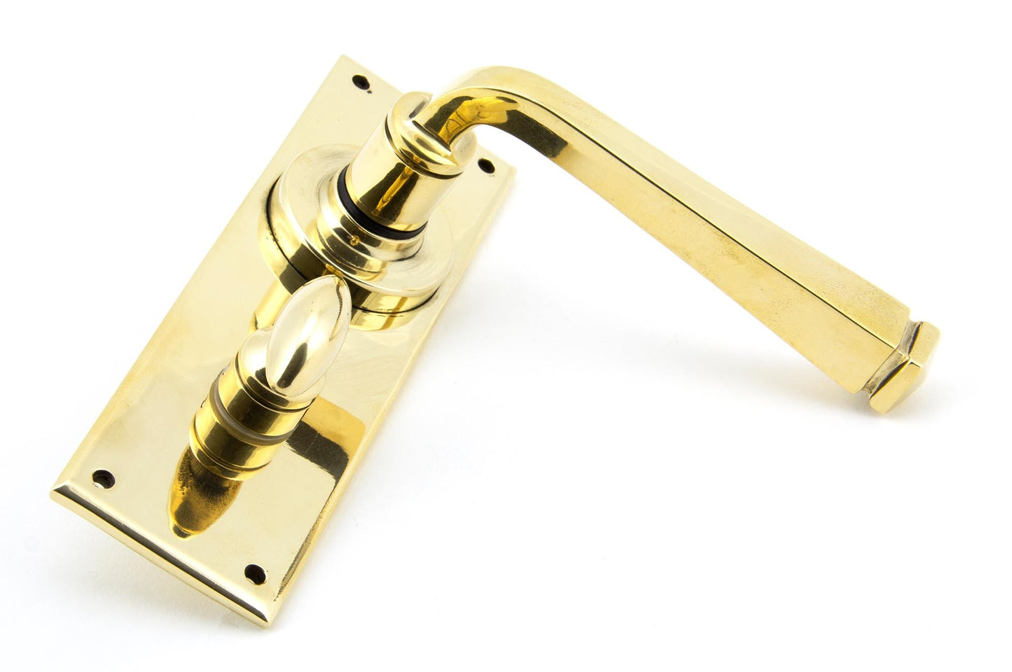 From The Anvil Avon Lever Bathroom Set