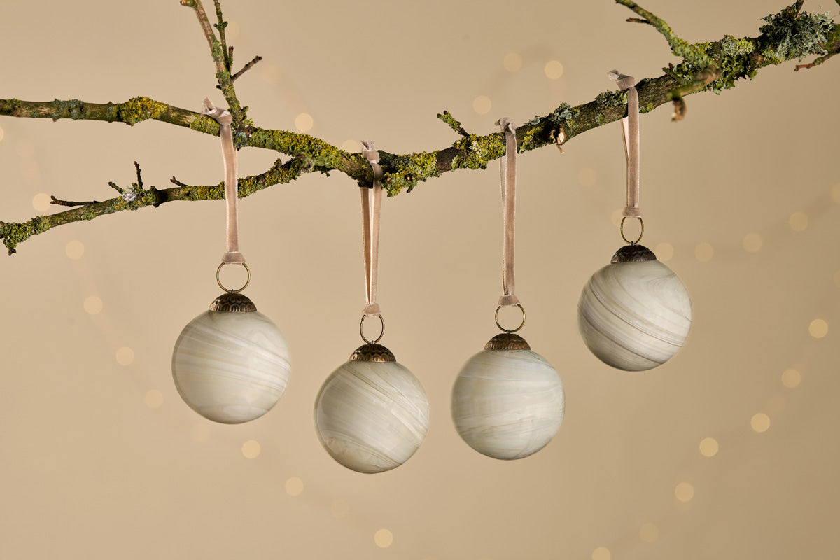 Nkuku Oja Baubles Natural (Set Of 4)