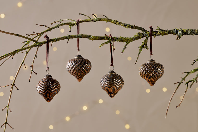 Nkuku Varu Baubles Black & Gold (Set Of 4)