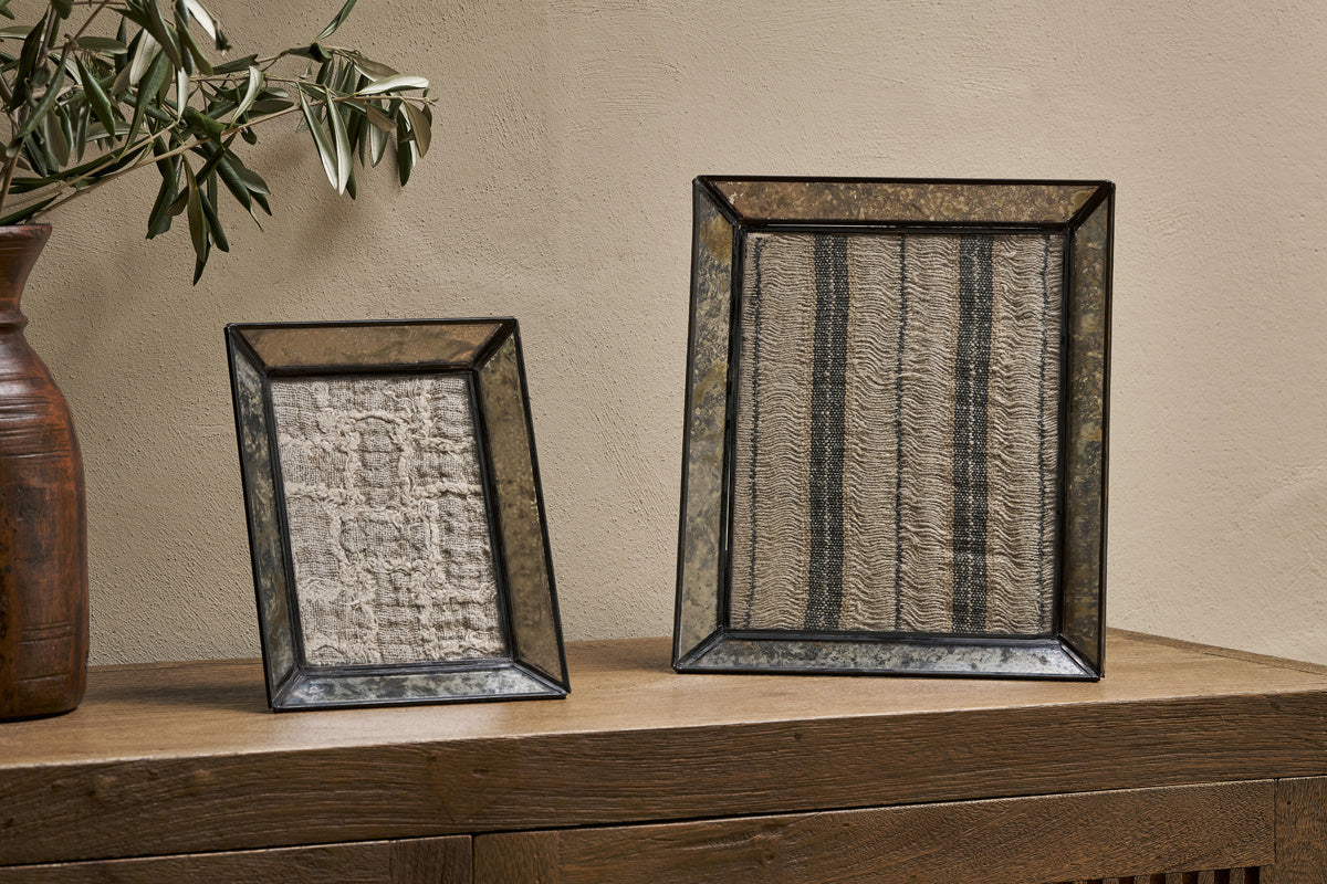 Nkuku Yash Antique Glass & Iron Photoframe Antique Black