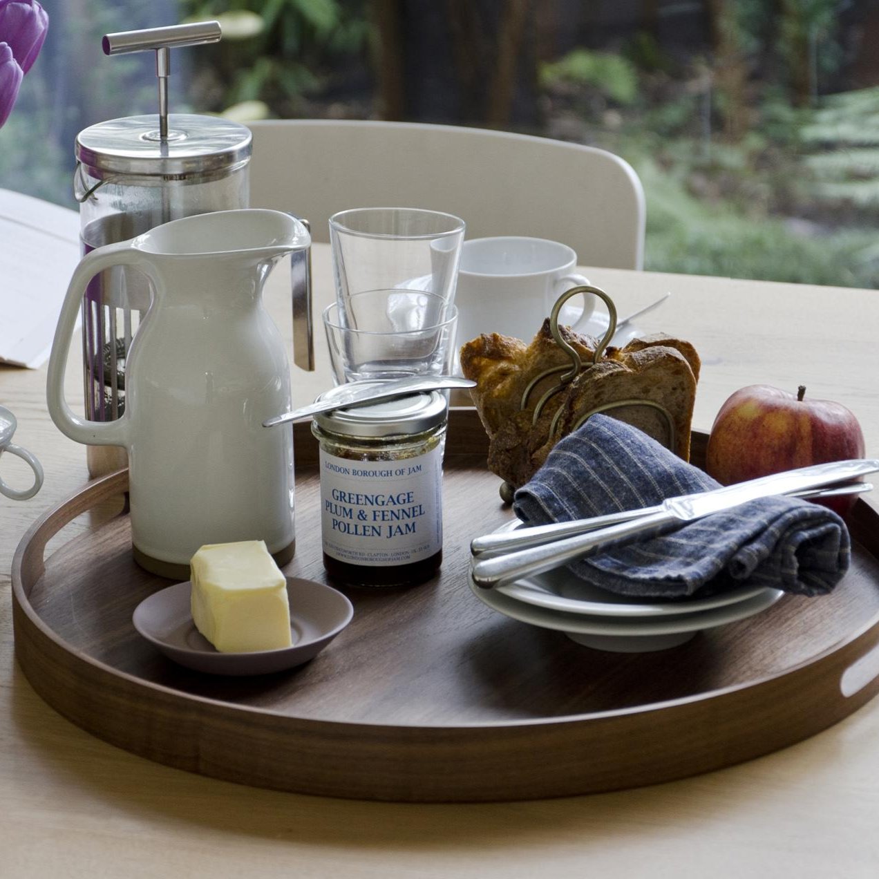 Wireworks Tray 450 Busboy Walnut