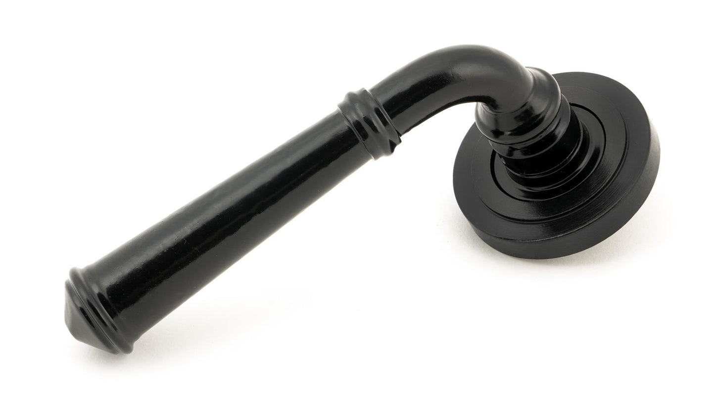 From The Anvil Regency Lever On Rose Set (Sprung)