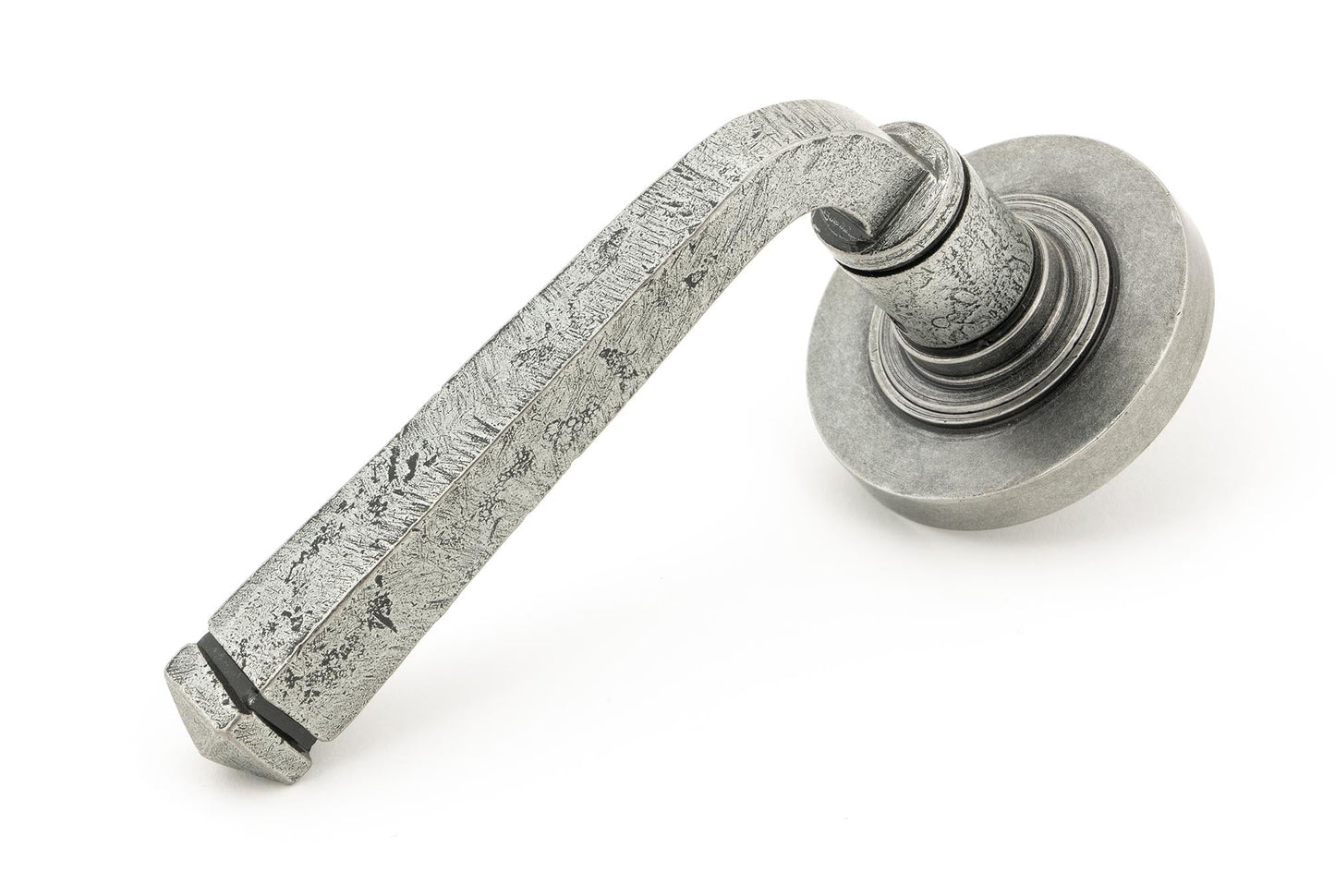 From The Anvil Avon Round Lever On Rose Set (Unsprung)