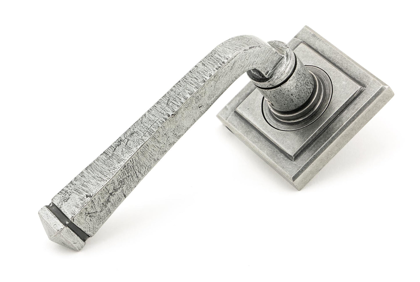 From The Anvil Avon Round Lever On Rose Set (Unsprung)