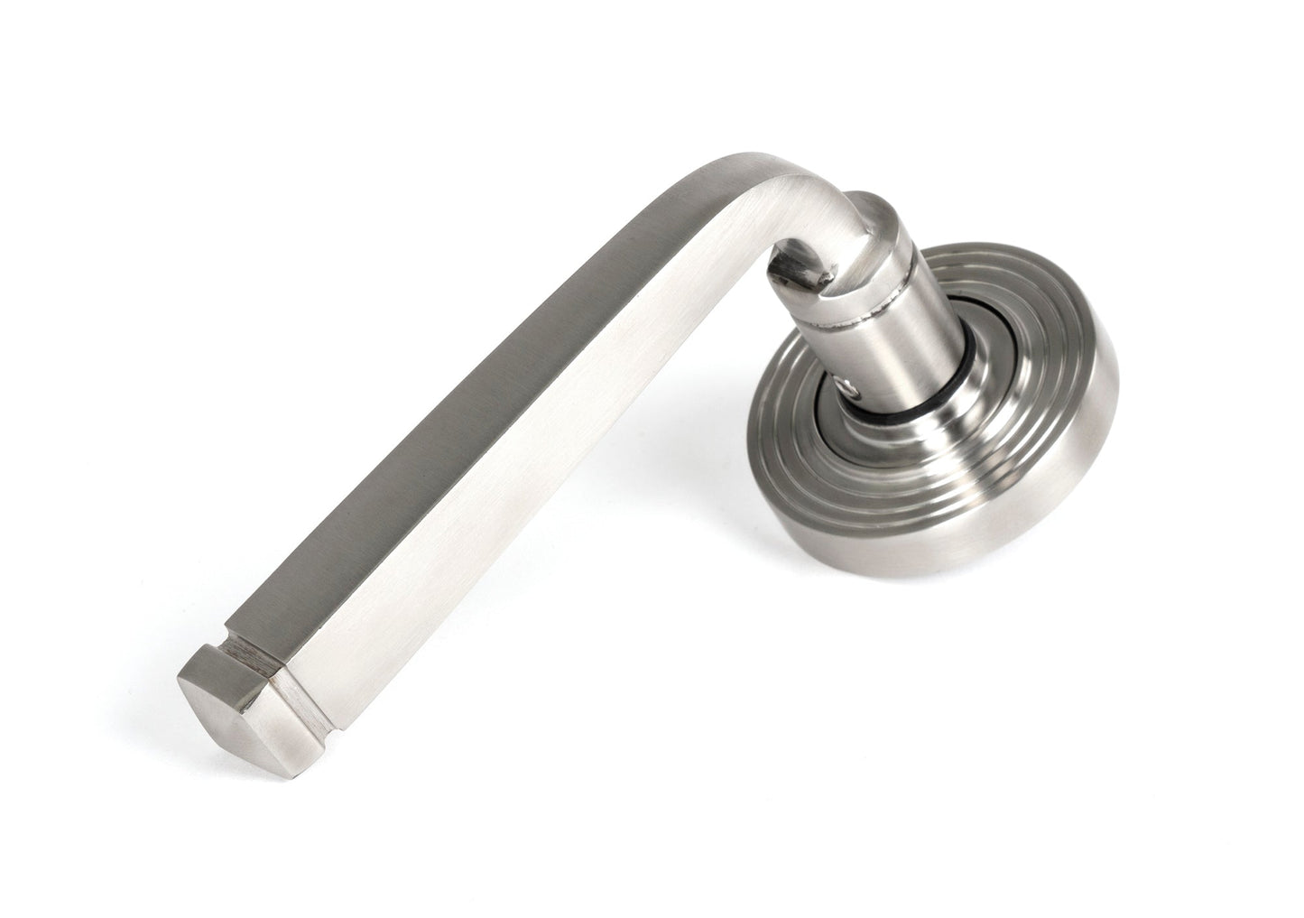 From The Anvil Avon Round Lever On Rose Set (Unsprung)