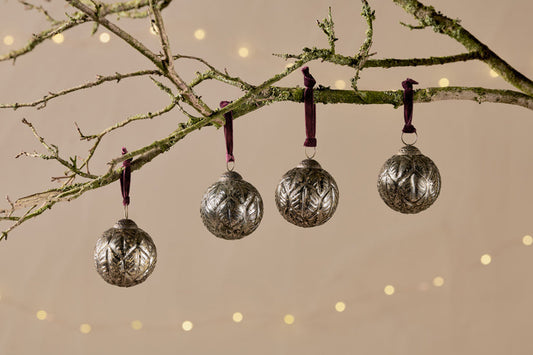 Nkuku Patta Baubles Antique Gold (Set Of 4)