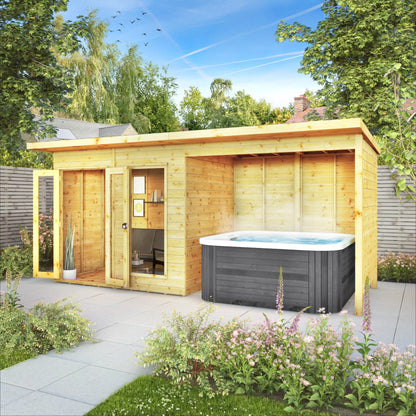 Maine Summerhouse with Patio Area