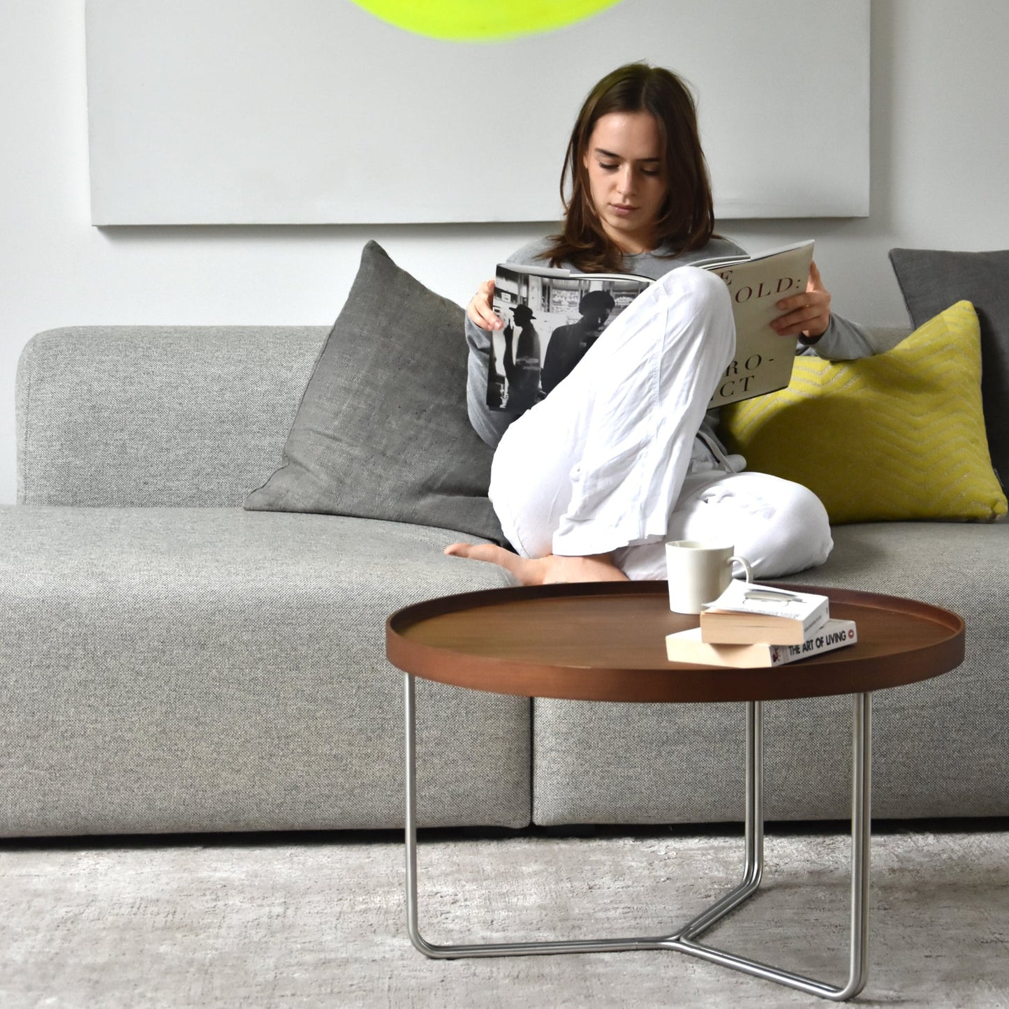 Wireworks Round Table Dt66 Walnut